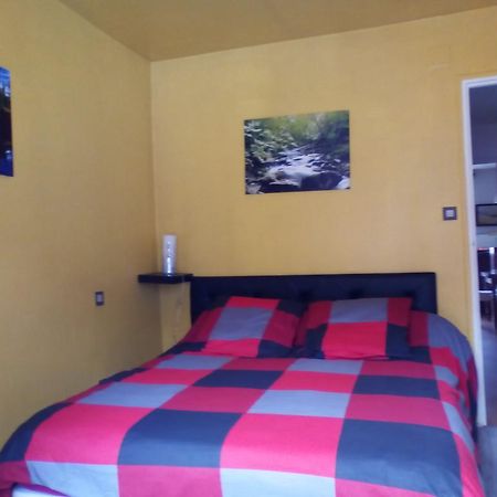 Appartement Residence Les Acacias Акс-ле-Терм Екстериор снимка