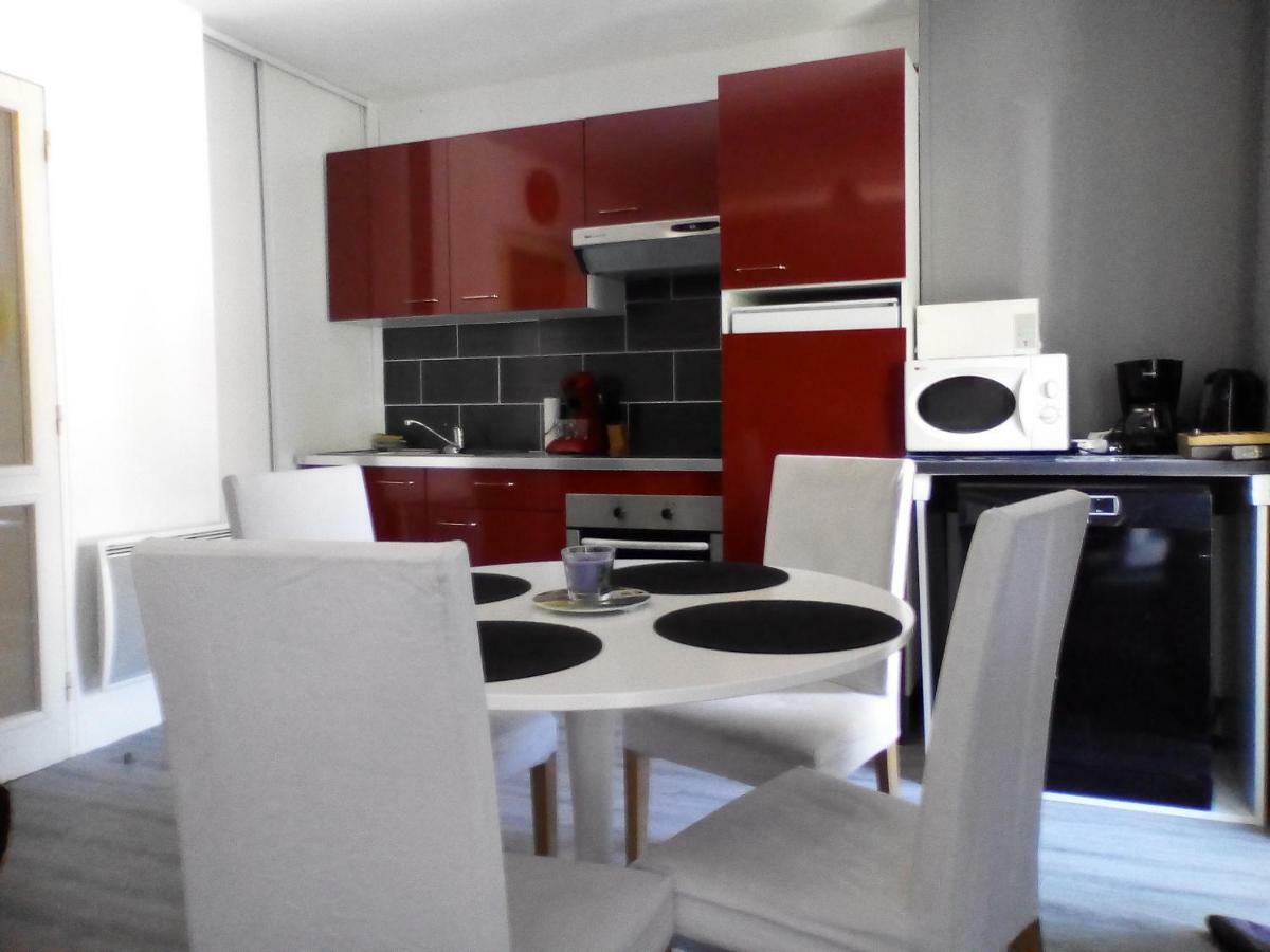 Appartement Residence Les Acacias Акс-ле-Терм Екстериор снимка